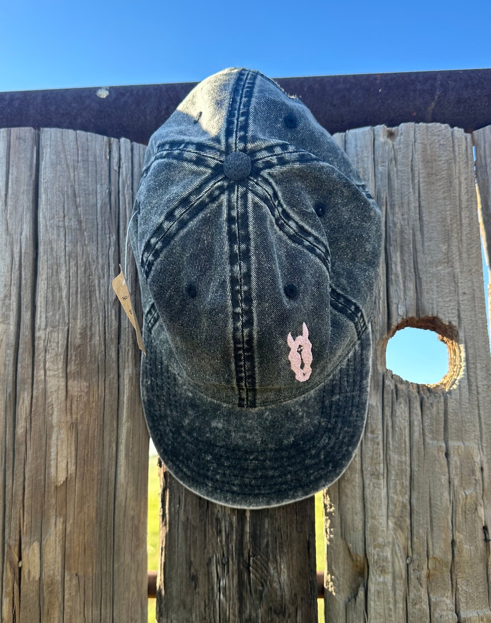 AW Vintage Soft Caps -Black/Pink